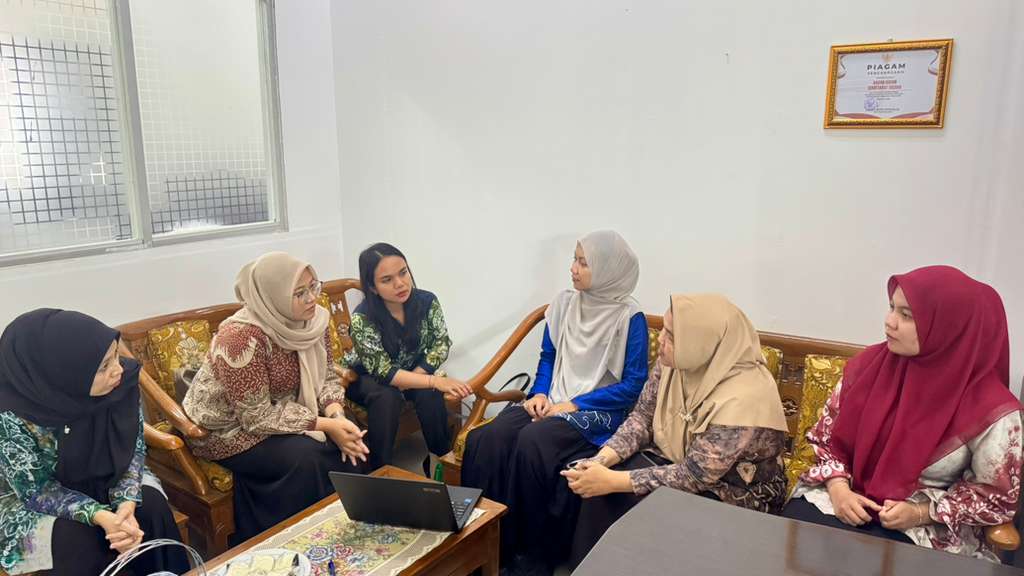 Kunjungan Setwan Kab. Balangan Sharing Informasi Ke Bagian Hukum Kota Banjarbaru Mengenai JDIH 30 Oktober 2025, foto 2
