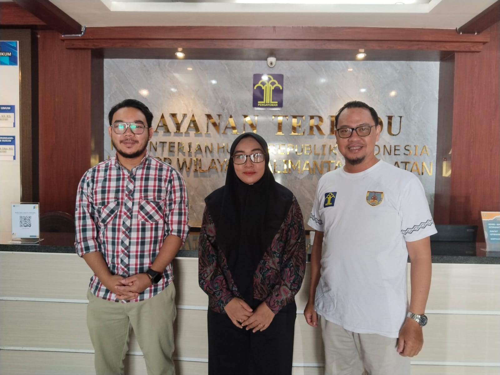 Konsultasi Salah Satu Pengelola JDIH Pada Bagian Hukum Ke Kantor Wilayah Hukum Kalimantan Selatan 21 November 2025